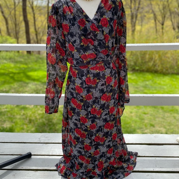 CITY CHIC Maxi Floral Dress Size M/L - Picture 1 of 8